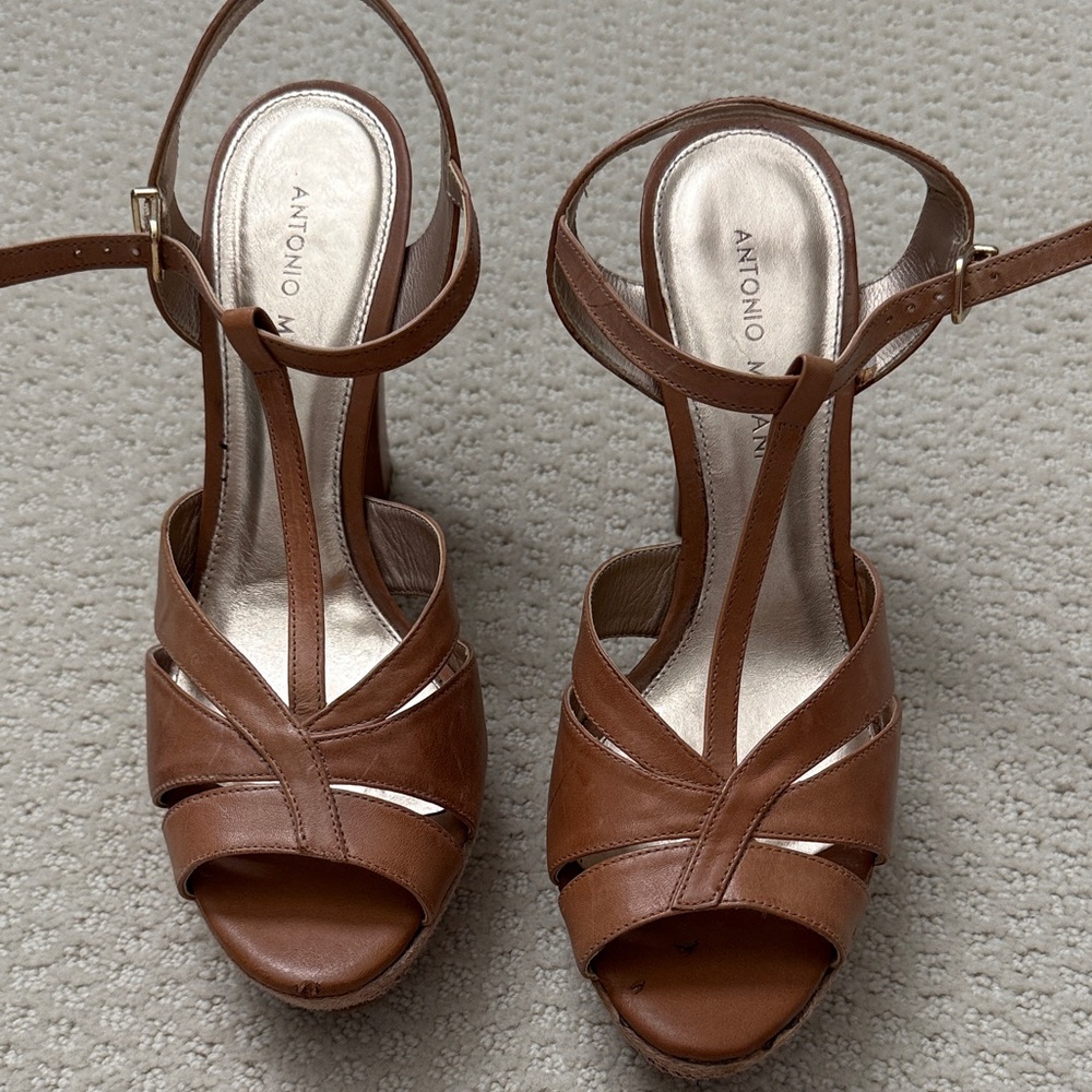 ANTONIO MELANI Tan Strappy Heels